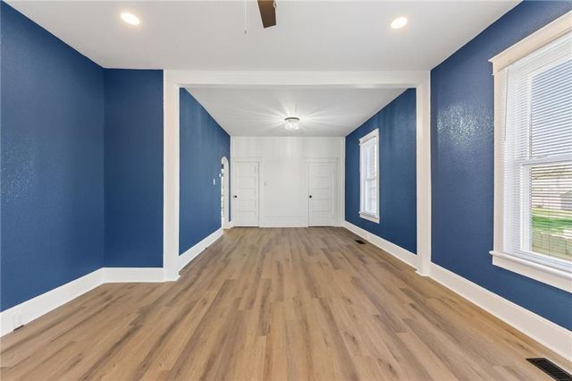 11209 Chicago Avenue, Sugar Creek, MO 64054