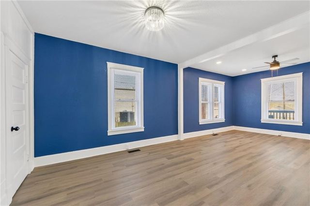 11209 Chicago Avenue, Sugar Creek, MO 64054