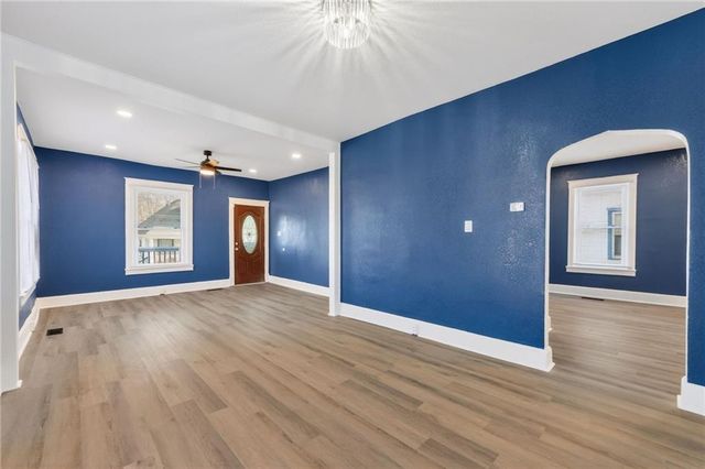 11209 Chicago Avenue, Sugar Creek, MO 64054