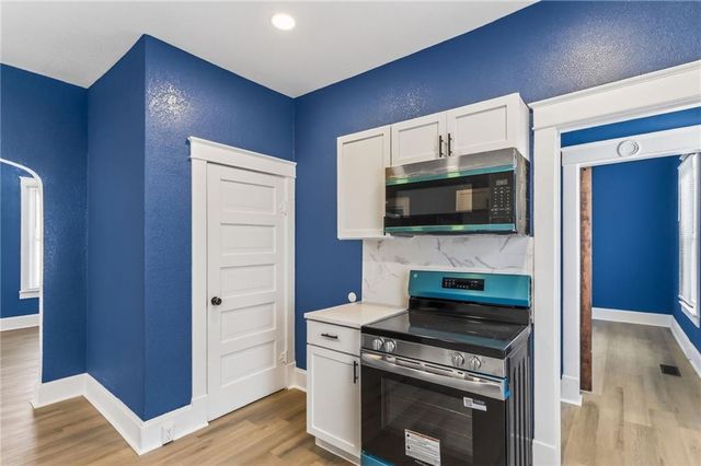 11209 Chicago Avenue, Sugar Creek, MO 64054