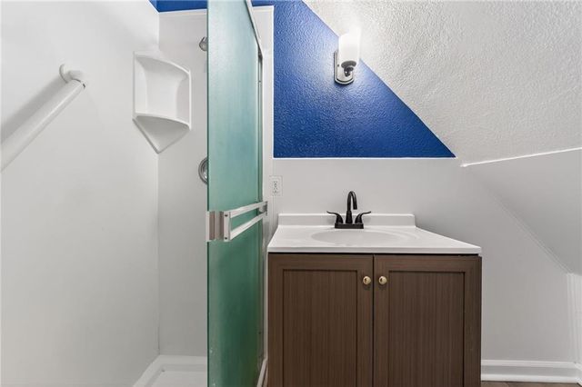 11209 Chicago Avenue, Sugar Creek, MO 64054