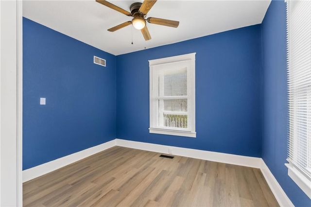 11209 Chicago Avenue, Sugar Creek, MO 64054