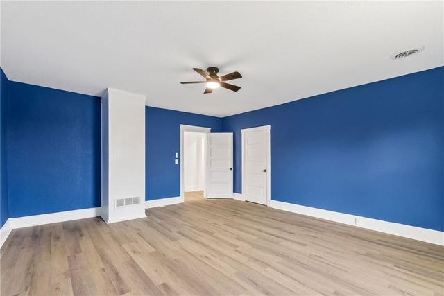 11209 Chicago Avenue, Sugar Creek, MO 64054