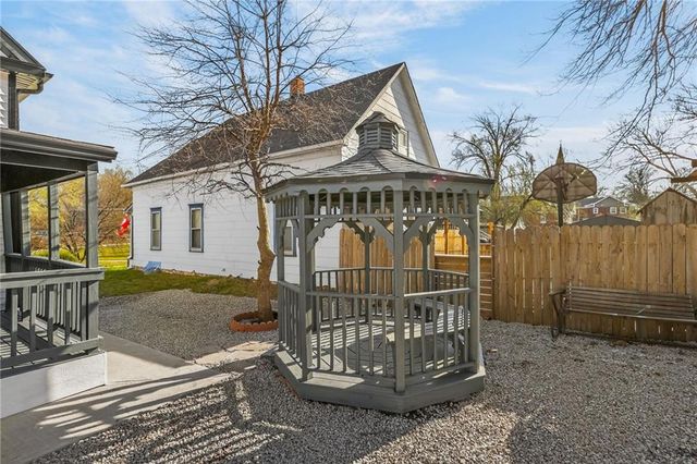 11209 Chicago Avenue, Sugar Creek, MO 64054