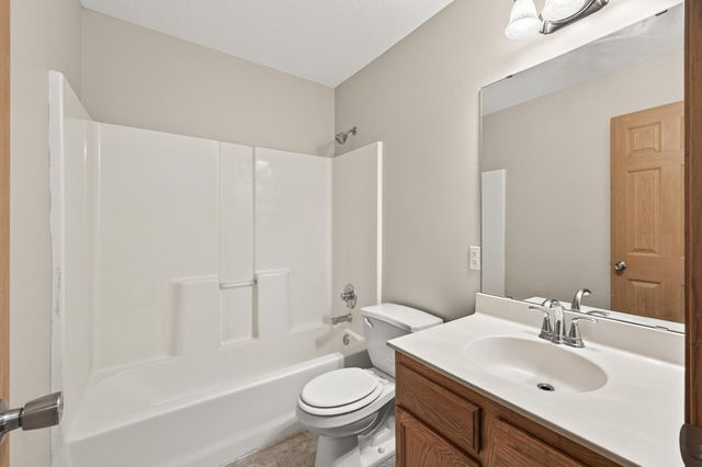 833 Glen Terrace, Newport, MN 55055
