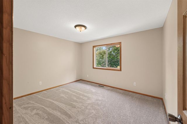 833 Glen Terrace, Newport, MN 55055