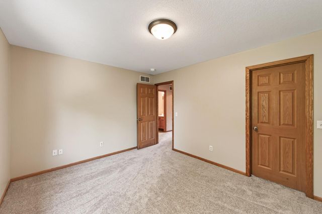 833 Glen Terrace, Newport, MN 55055
