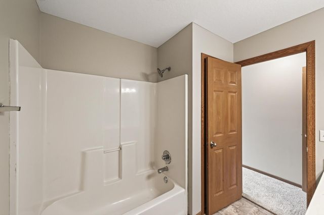 833 Glen Terrace, Newport, MN 55055