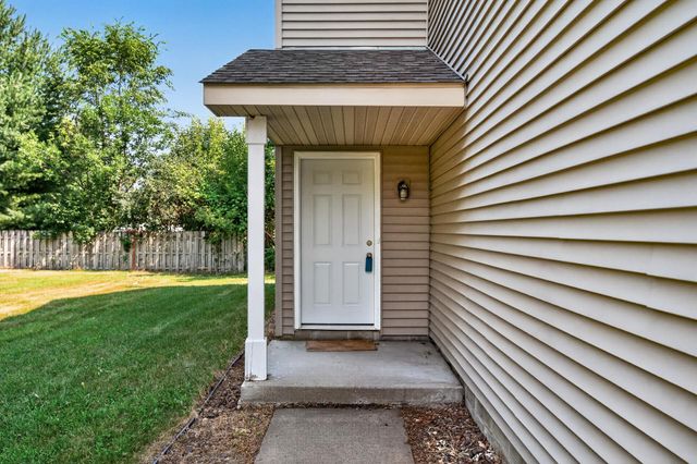 833 Glen Terrace, Newport, MN 55055