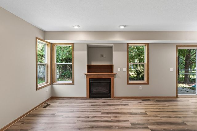 833 Glen Terrace, Newport, MN 55055