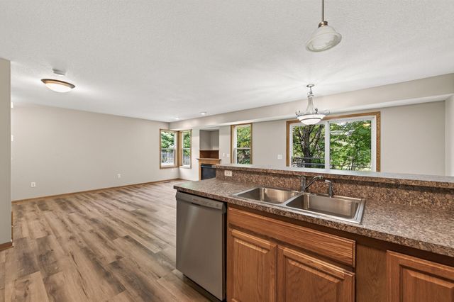 833 Glen Terrace, Newport, MN 55055