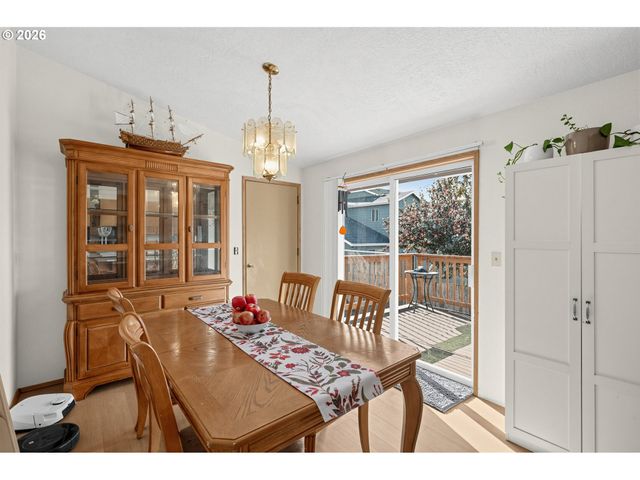 13052 Se CORA St, Portland, OR 97236
