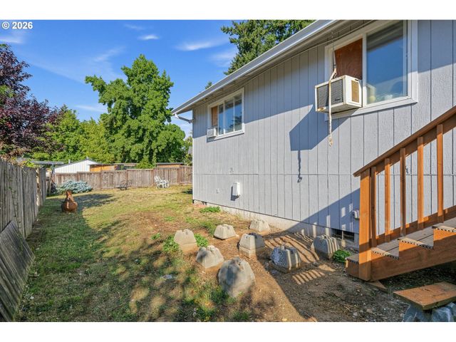 13052 Se CORA St, Portland, OR 97236
