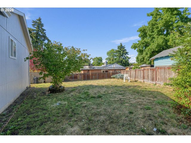 13052 Se CORA St, Portland, OR 97236