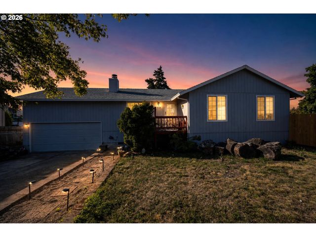 13052 Se CORA St, Portland, OR 97236