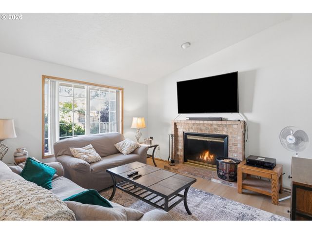 13052 Se CORA St, Portland, OR 97236