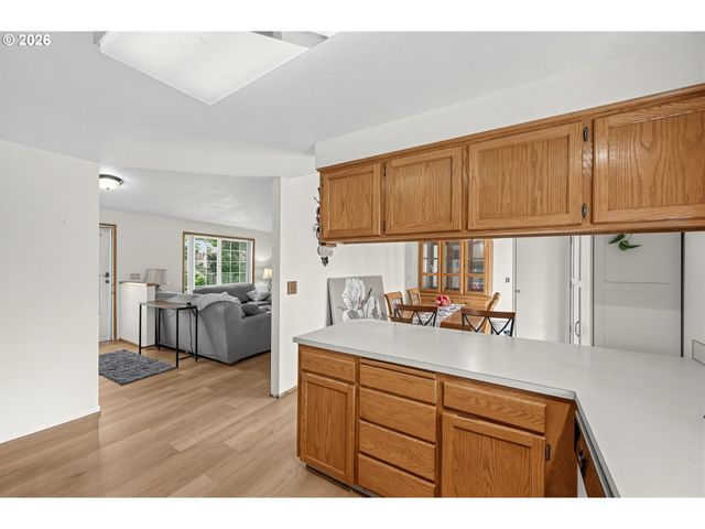 13052 Se CORA St, Portland, OR 97236