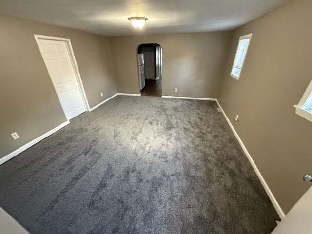 2216 Goulson Avenue, Warren, MI 48091