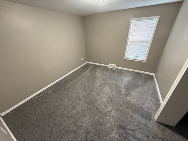 2216 Goulson Avenue, Warren, MI 48091