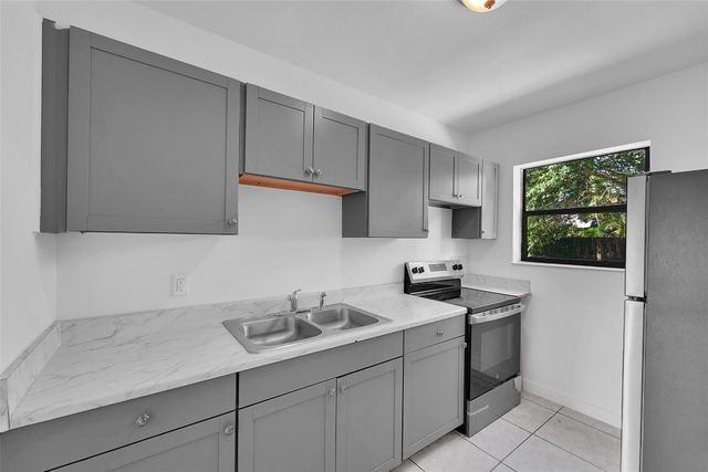 401 SW 25th Avenue, Fort Lauderdale, FL 33312