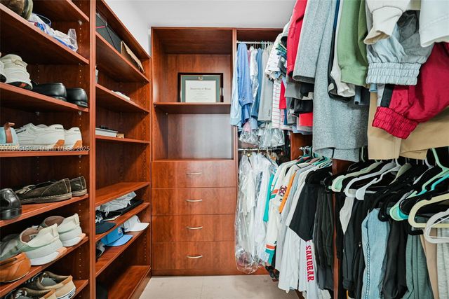 1155 Brickell Bay Dr 2004, Miami, FL 33131