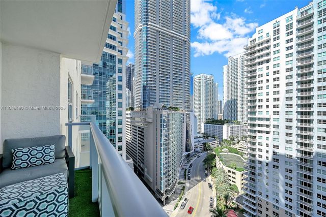 1155 Brickell Bay Dr 2004, Miami, FL 33131