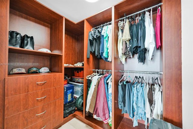 1155 Brickell Bay Dr 2004, Miami, FL 33131