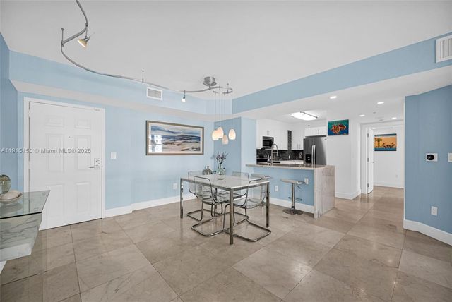 1155 Brickell Bay Dr 2004, Miami, FL 33131