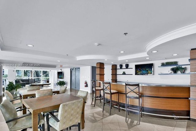 1155 Brickell Bay Dr 2004, Miami, FL 33131