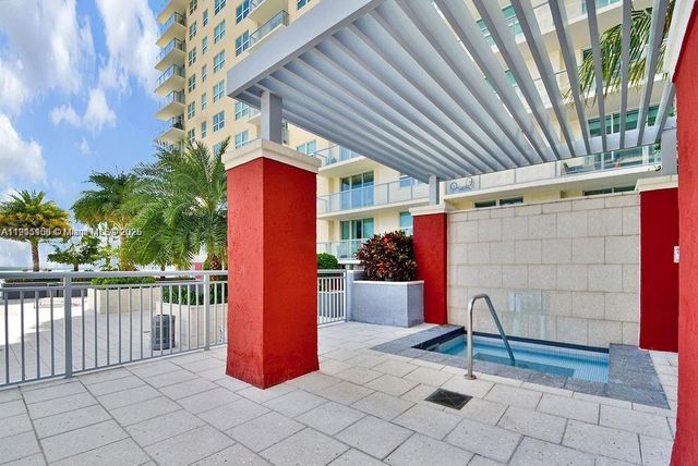 1155 Brickell Bay Dr 2004, Miami, FL 33131