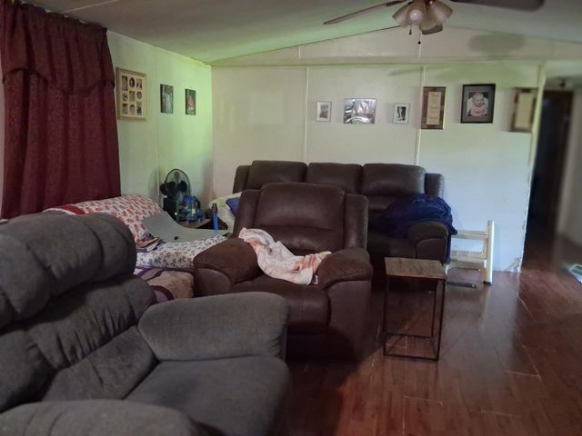 2764 State Highway 229, Barbourville, KY 40906