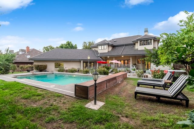 3735 W Woodside Avenue, Visalia, CA 93291