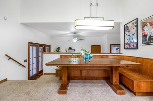 3735 W Woodside Avenue, Visalia, CA 93291