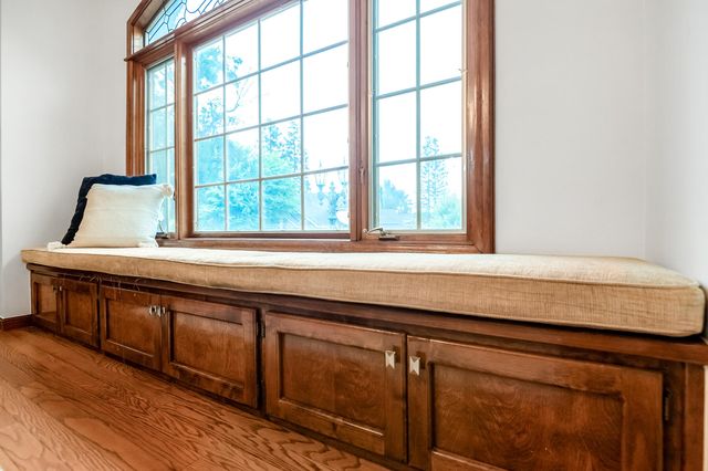 3735 W Woodside Avenue, Visalia, CA 93291