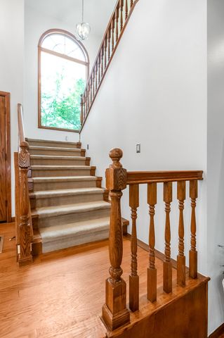 3735 W Woodside Avenue, Visalia, CA 93291