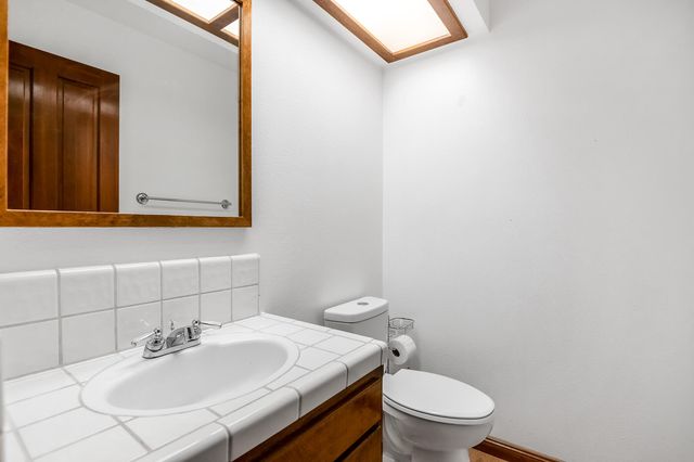 3735 W Woodside Avenue, Visalia, CA 93291