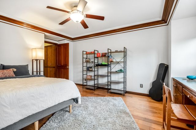 3735 W Woodside Avenue, Visalia, CA 93291