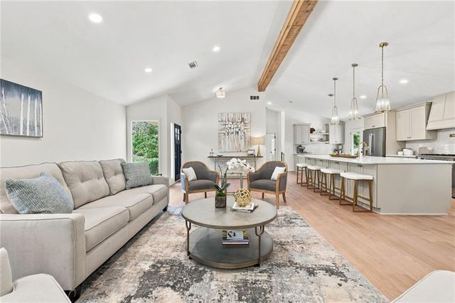 870 Muirfield Trace, Marietta, GA 30068