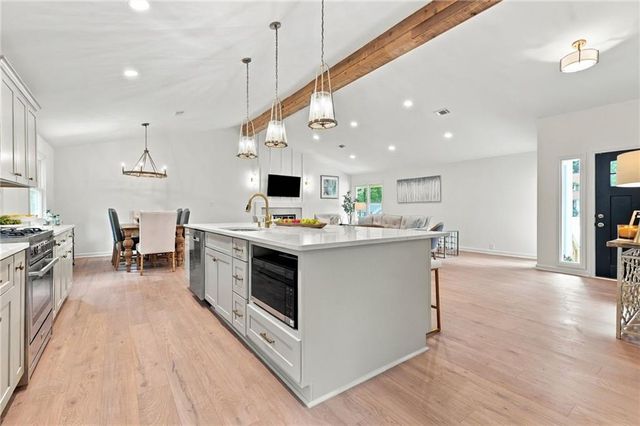 870 Muirfield Trace, Marietta, GA 30068