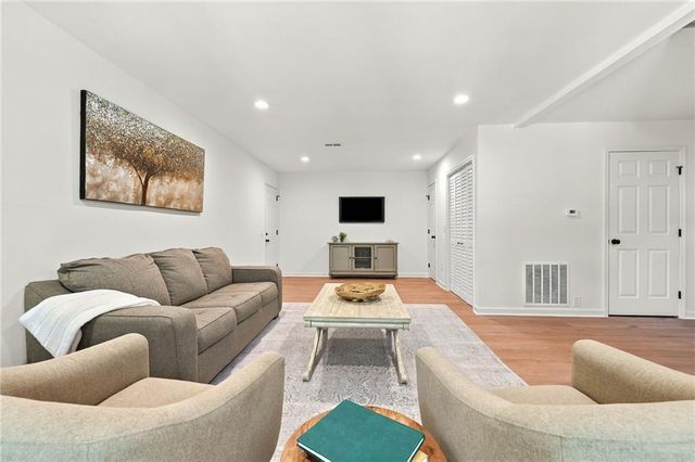 870 Muirfield Trace, Marietta, GA 30068
