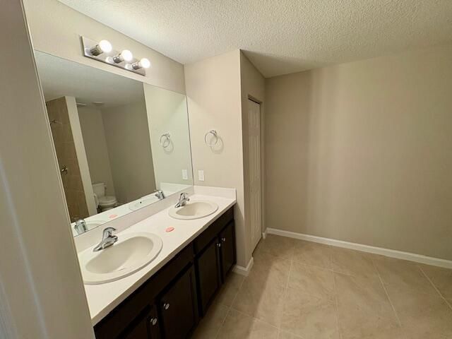 202 SW Aldoro Place, Port St. Lucie, Port St Lucie, FL 34953