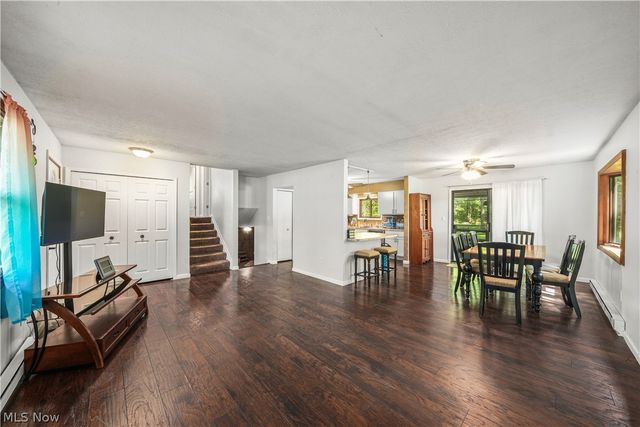 5305 Beechwood Road, Ravenna, OH 44266