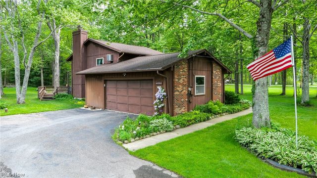 5305 Beechwood Road, Ravenna, OH 44266
