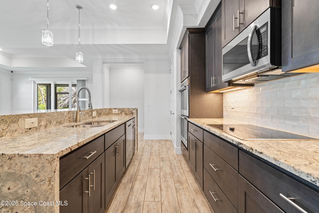 82 Hubble Lane, Satellite Beach, FL 32937