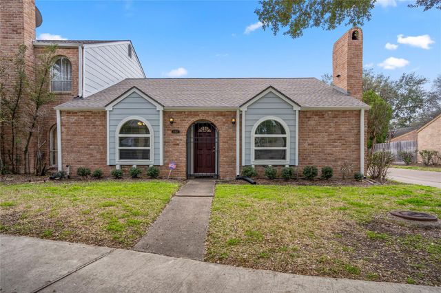 11817 Southlake Drive, Houston, TX 77077