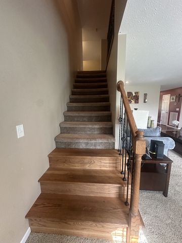 59 Eiffel Tower Ln, Paris, TN 38242