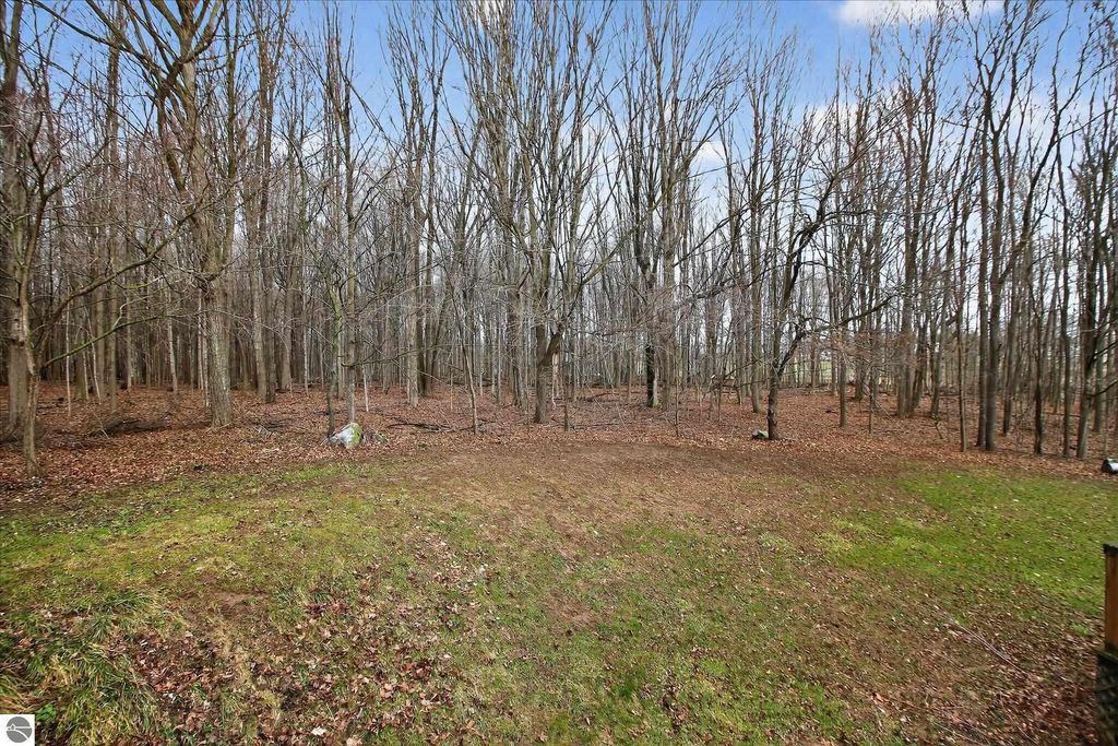 Image 43 of property listing at 5383 N Rich Road, Alma, MI 48801