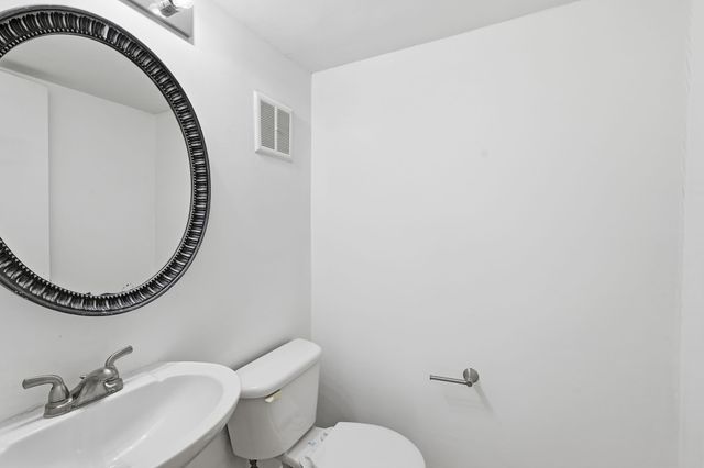 4958 Edmondson Pike Apt B9, Nashville, TN 37211