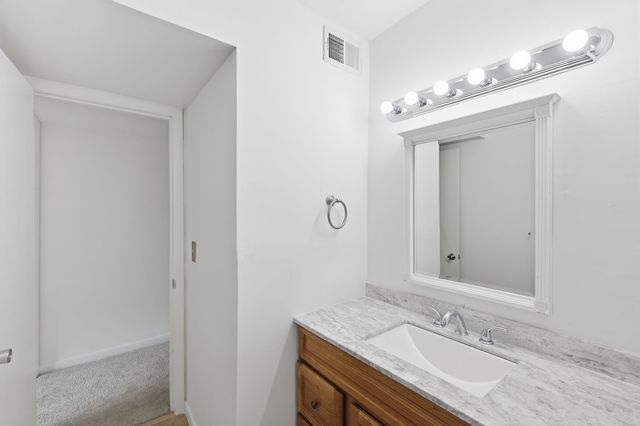 4958 Edmondson Pike Apt B9, Nashville, TN 37211