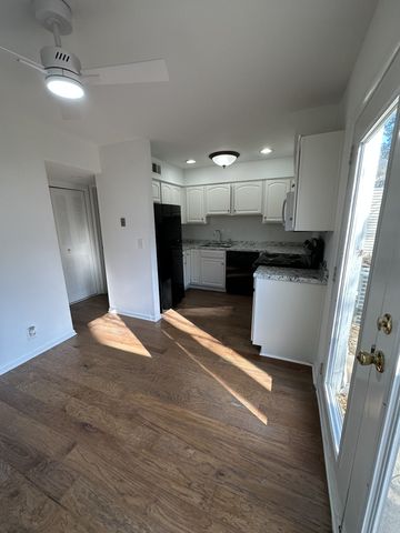 4958 Edmondson Pike Apt B9, Nashville, TN 37211